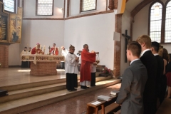 image038