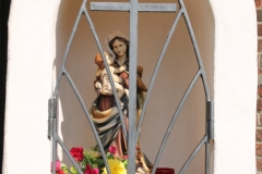 image011
