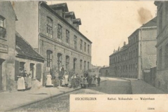 1909 - Alte Dorfstraße - Blick zum Waisenhaus
